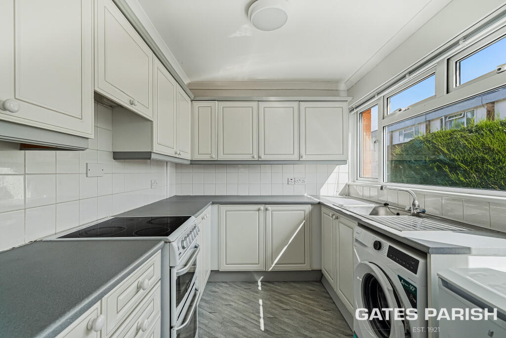 Apartment in London - More