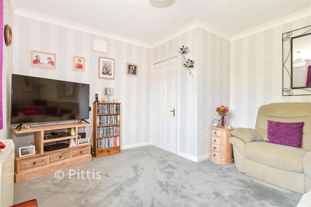 Apartment in Shanklin, Isle of Wight - View 4