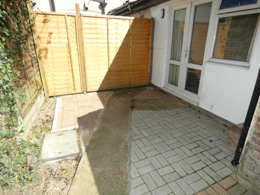 Additional image 8 of High Street, London Colney