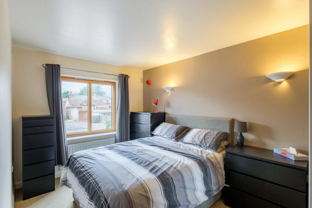 Apartment in Leicester - More