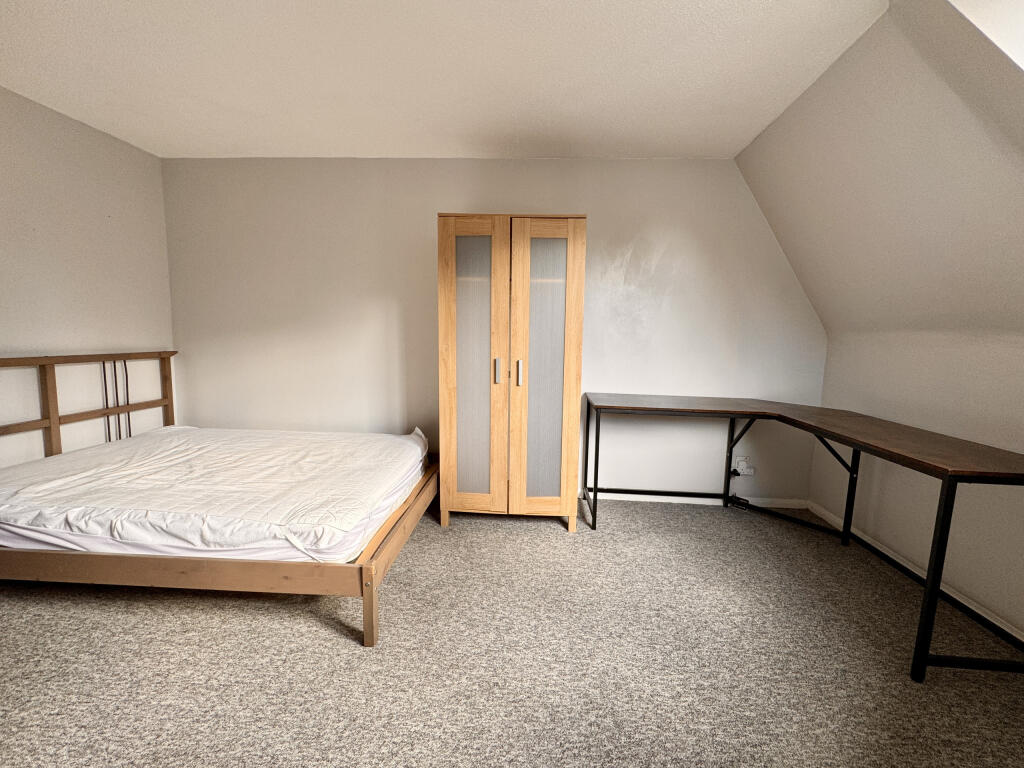 Apartment in Cambridge - View 5