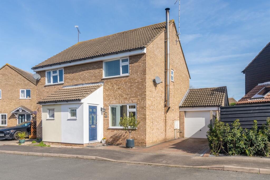 Main image of property: Mayland Close, Heybridge, Maldon