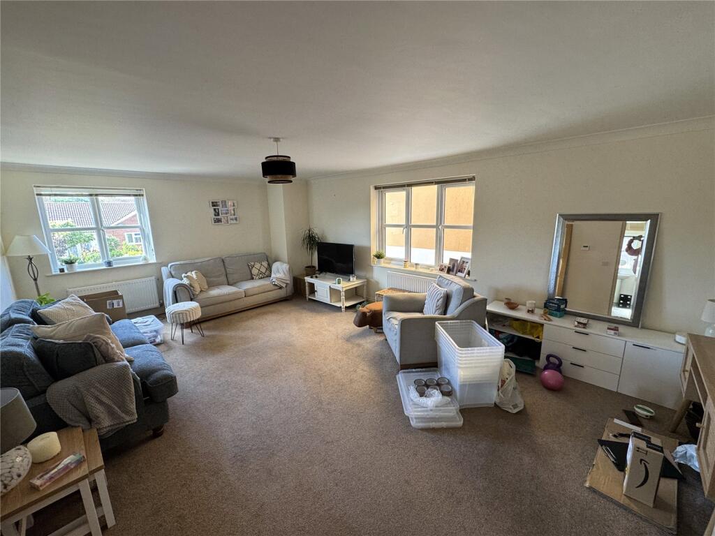 Apartment in Taunton - View 3