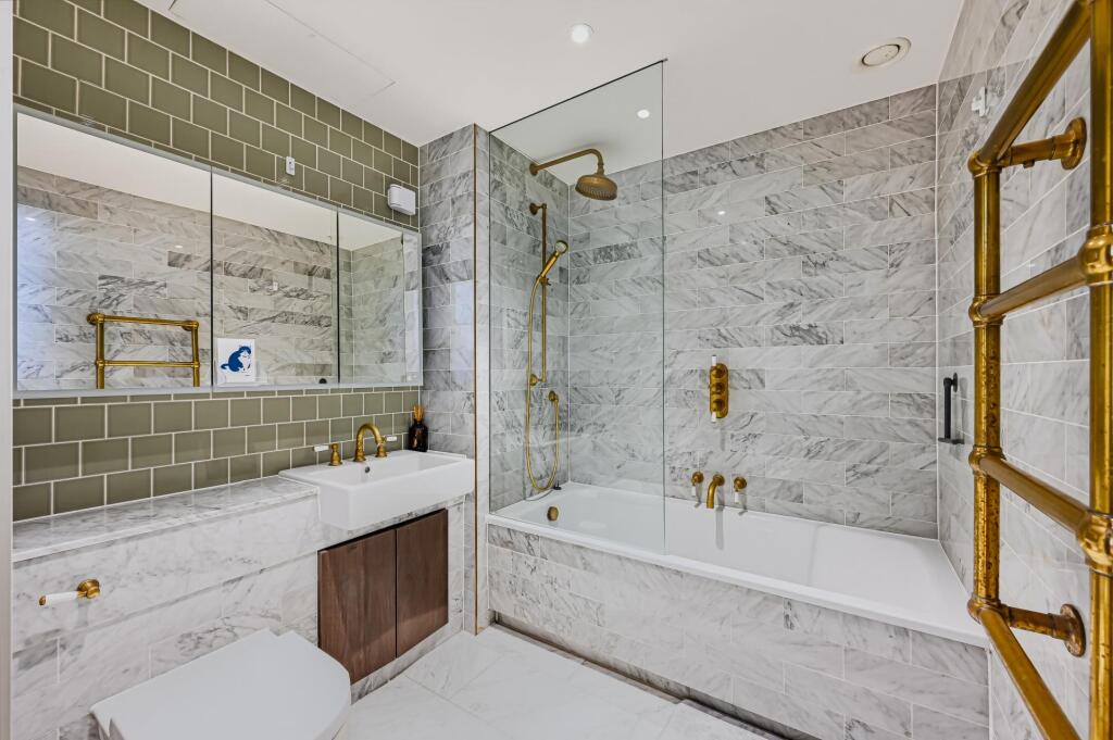 Apartment in London - View 5