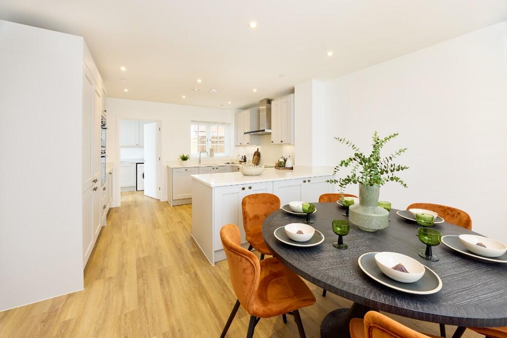 Clayhill Road, Burghfield Common, RG7 3NZ - View 4