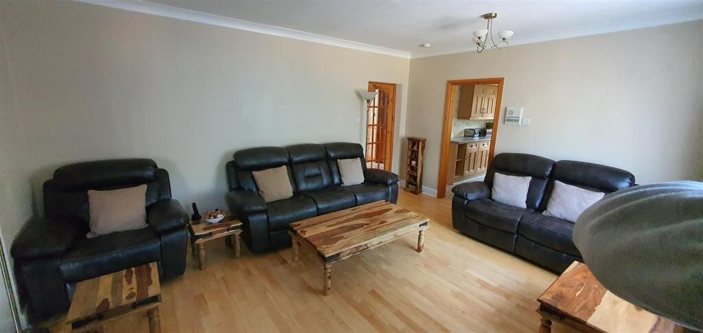 Additional image 8 of Englestede Close, Handsworth Wood, Birmingham