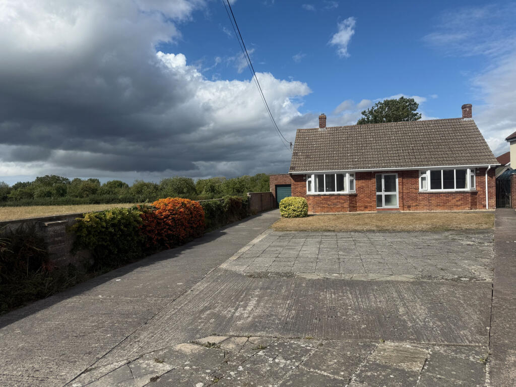 Sunnyview, Oxenpill, Meare, Glastonbury, Somerset