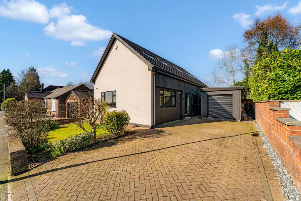 Main image of property: Rutland Ave, Over Hulton, M46