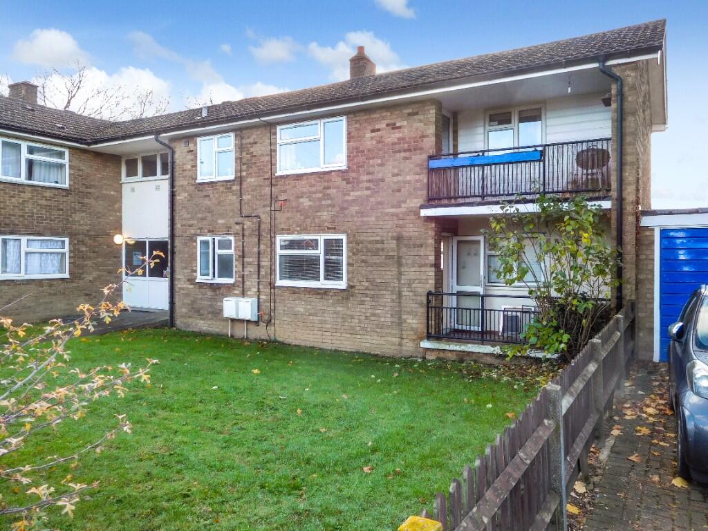 1-bed apartment on Manor View, Stevenage, Hertfordshire, SG2, £160,000