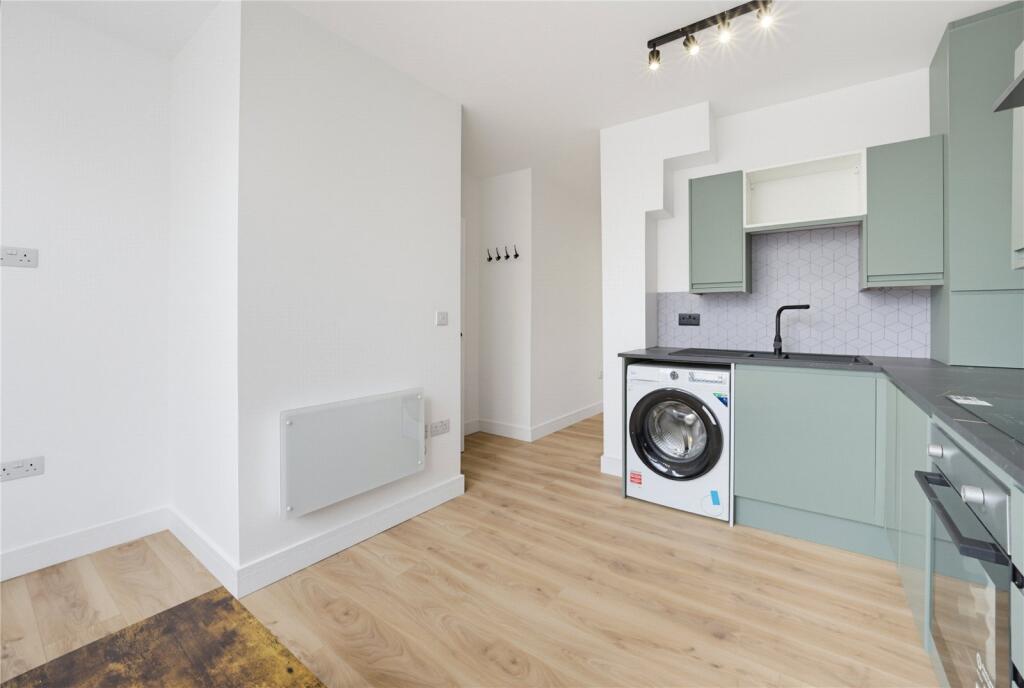 Apartment in Cardiff - More