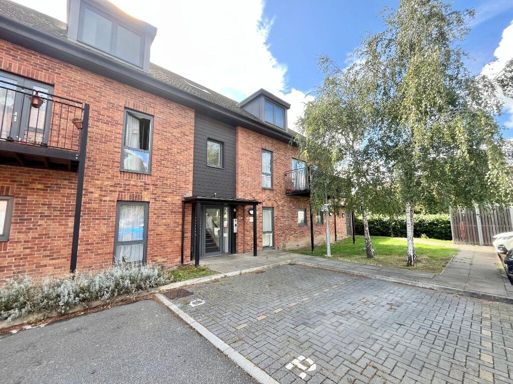 Main image of property: Hannover Place, Romford, RM1