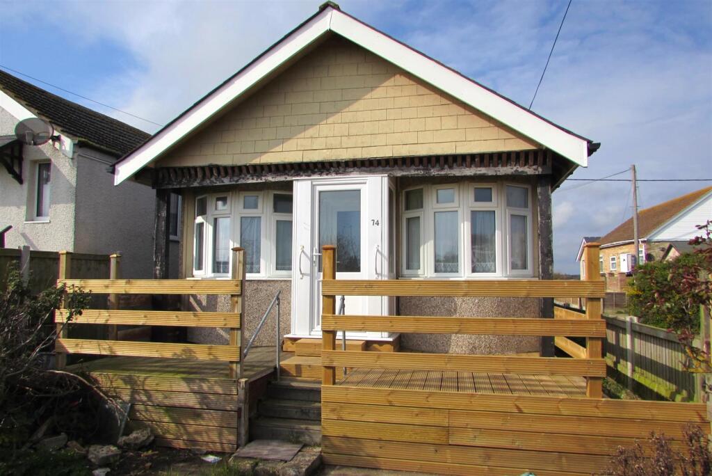 Main image of property: Brooklands Gardens, Jaywick, Clacton-on-Sea, Essex, CO15