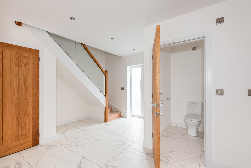 House in Beaumont, Monkhill - More