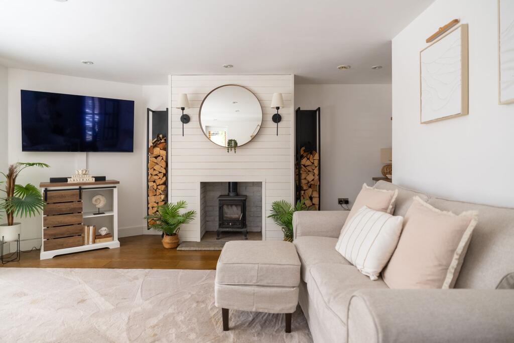 House in Exeter - View 2