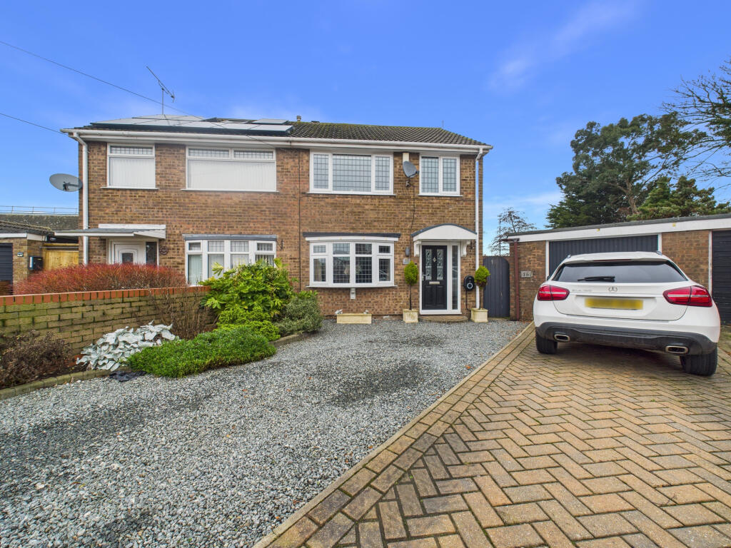 Main image of property: Mount Vernon, Hull, HU11