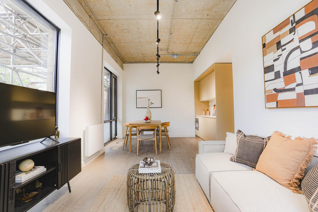Apartment in London - View 4