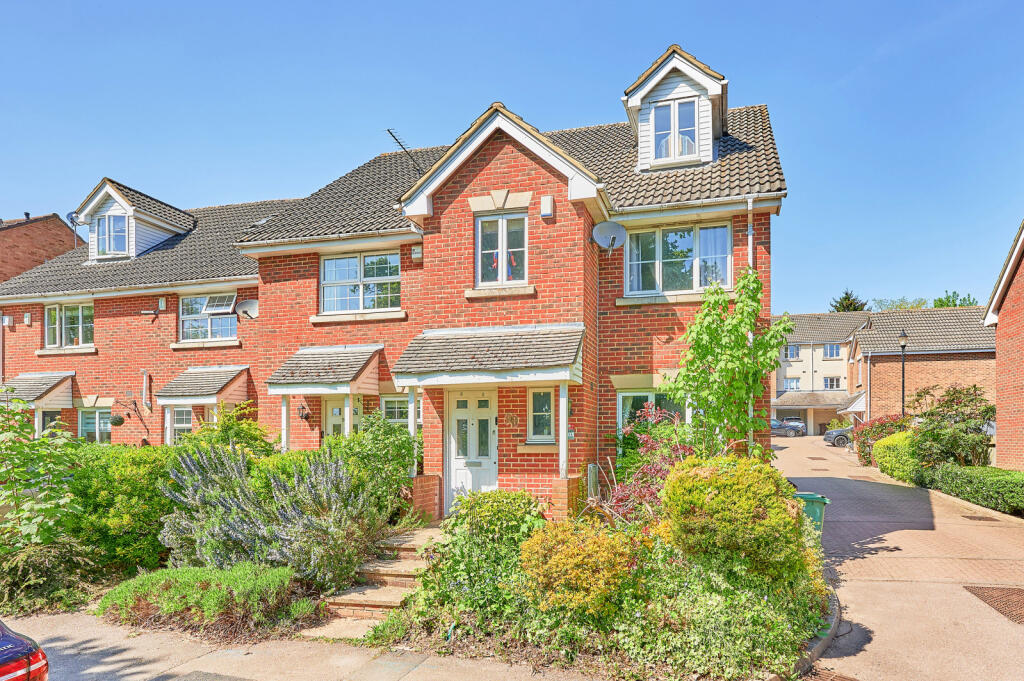 Main image of property: Holyrood Crescent, St. Albans, Hertfordshire, AL1