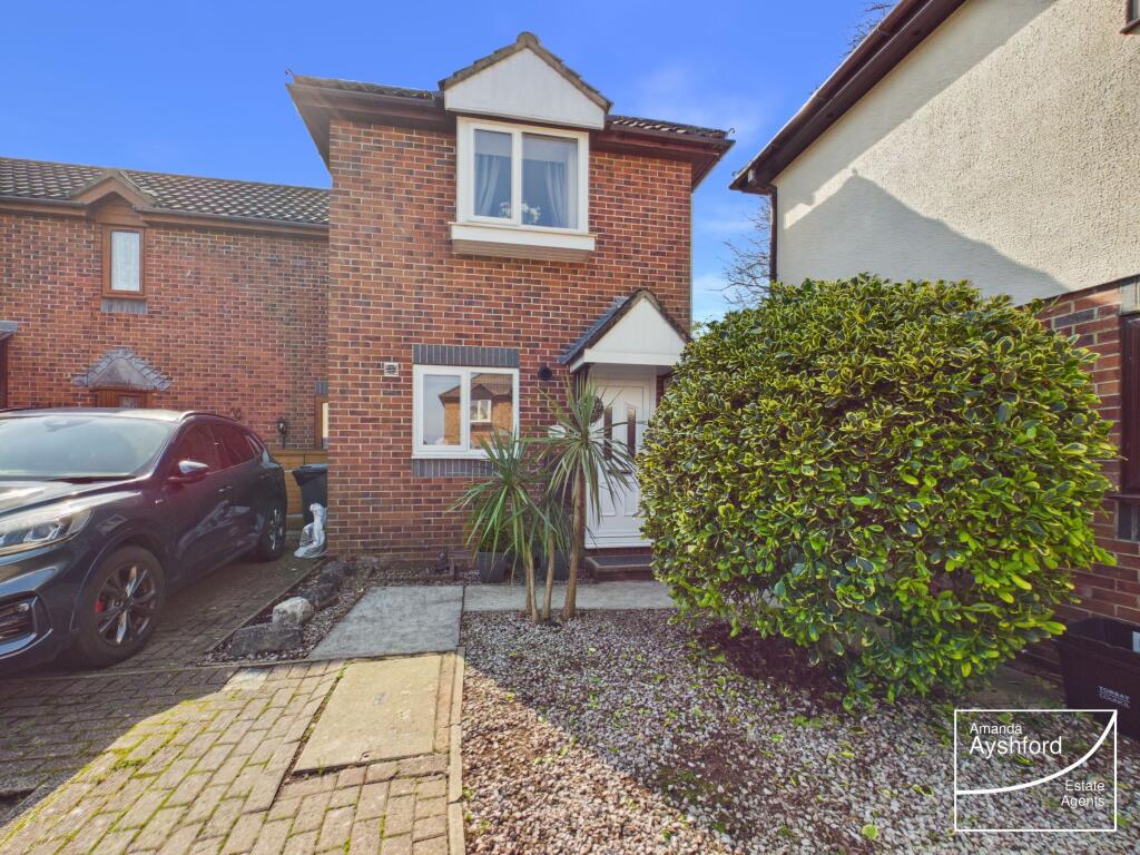Main image of property: Kendlewood Close, Roselands, Paignton