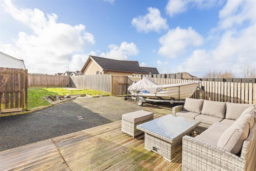 House in Longridge, West Lothian - View 4