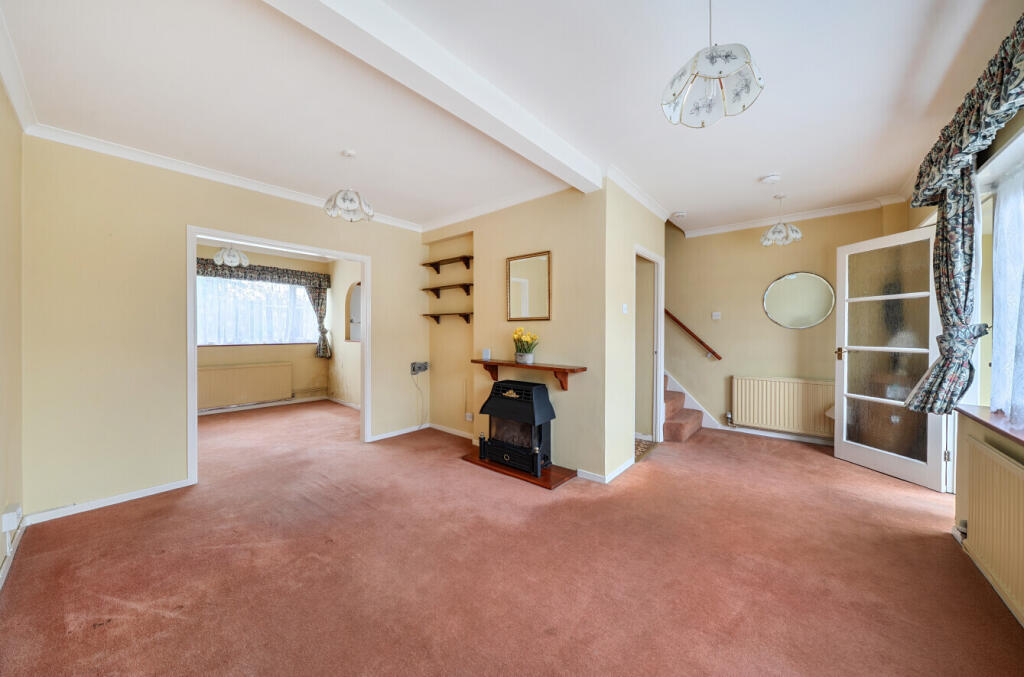 Roper Way, Mitcham, CR4 photo 2