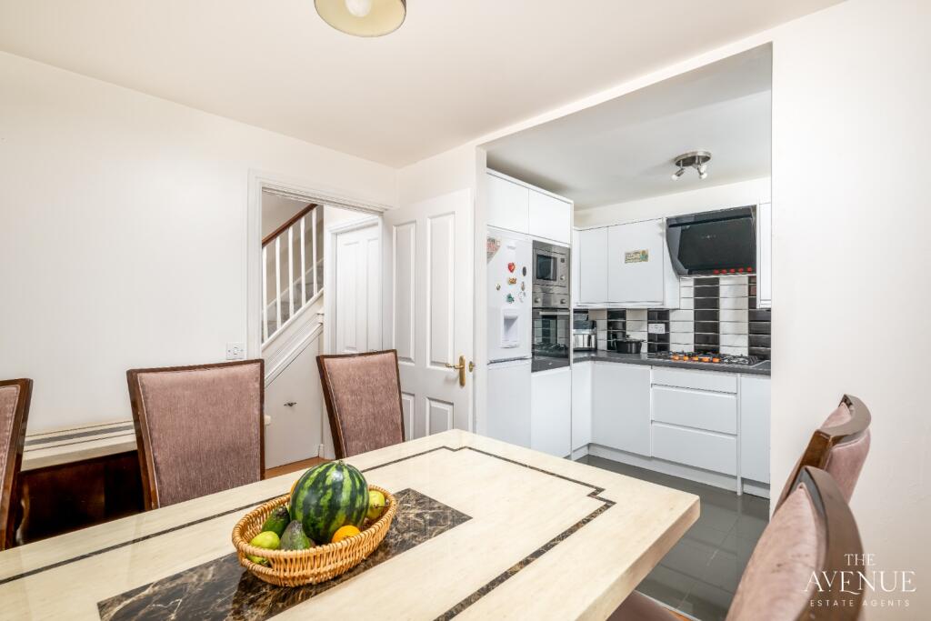 House in Higham Ferrers, North Northamptonshire - View 2