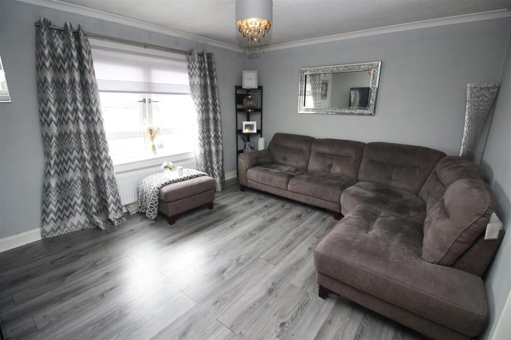Apartment in Paisley - View 2