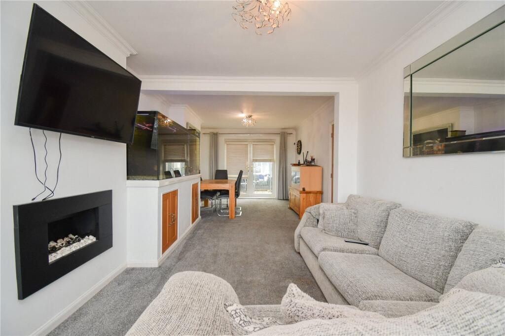 House in Wirral, Liverpool City Region - View 5