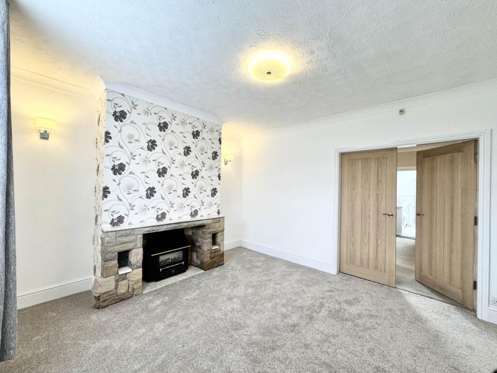 Broad Oak Road, St Helens photo 4