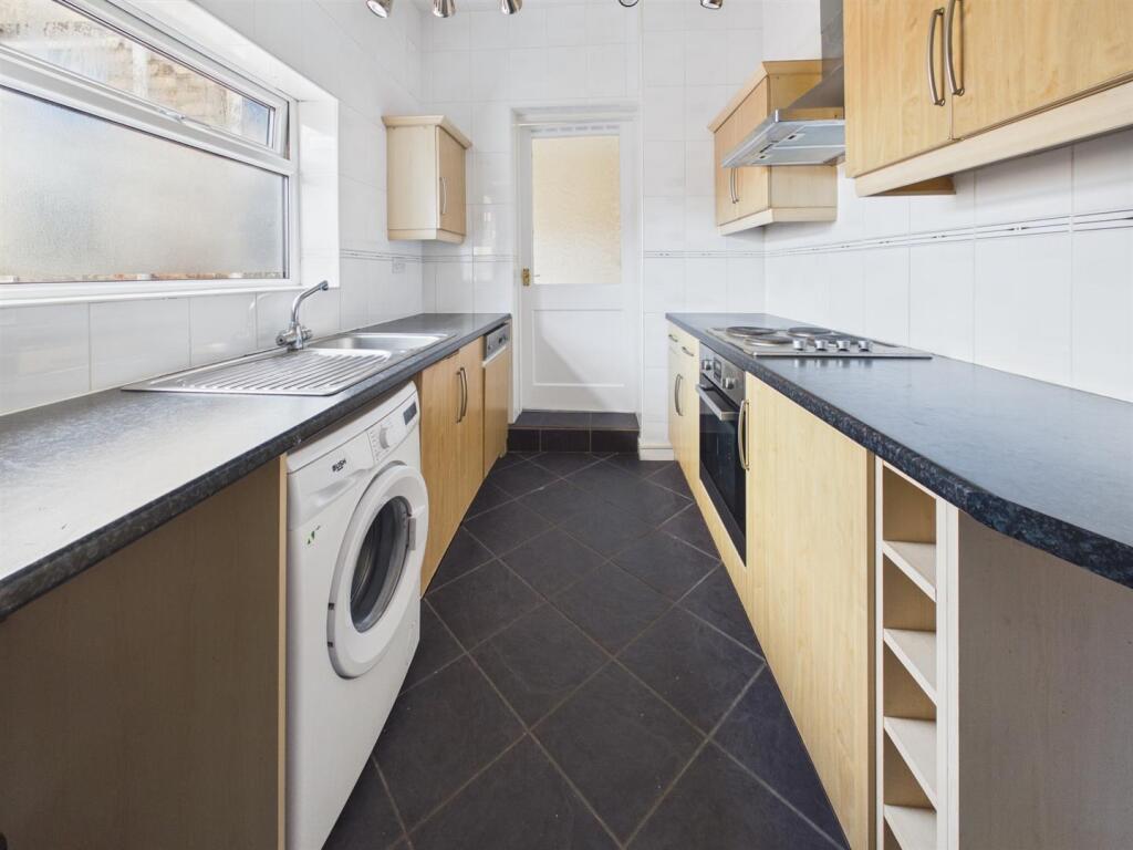 Apartment in Newcastle upon Tyne - View 5