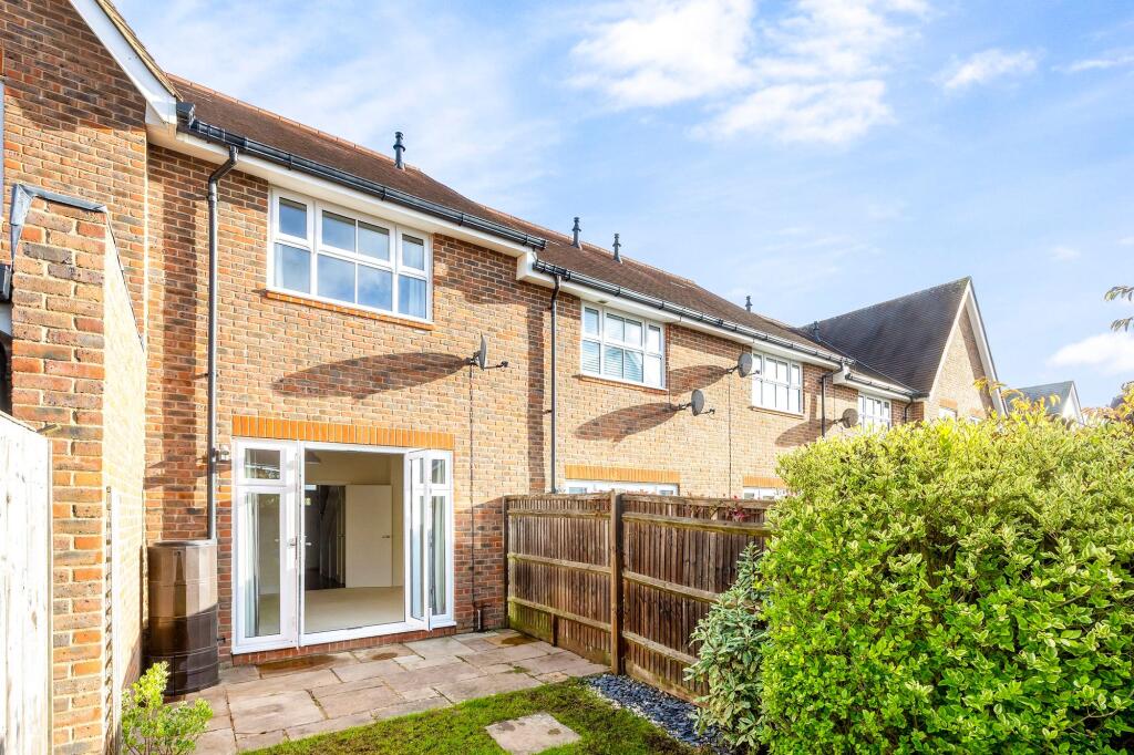 House in Horsham, Highwood - View 5