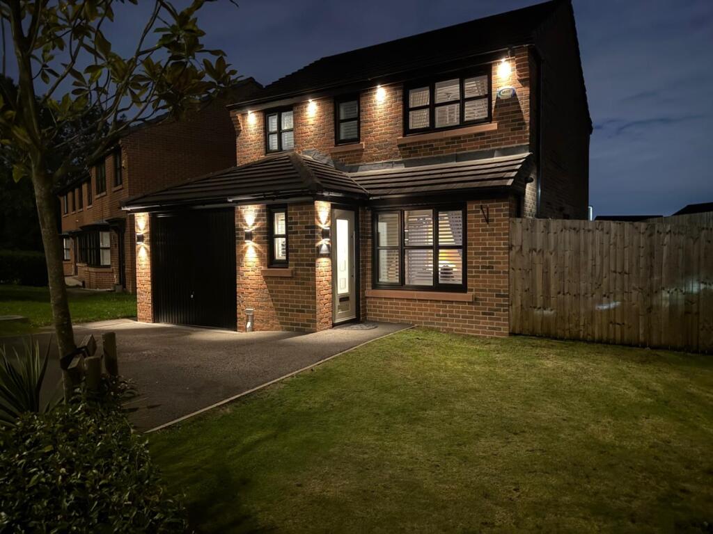 Main image of property: Lodge Hall Drive Failsworth, Failsworth, Manchester, M35 0PD