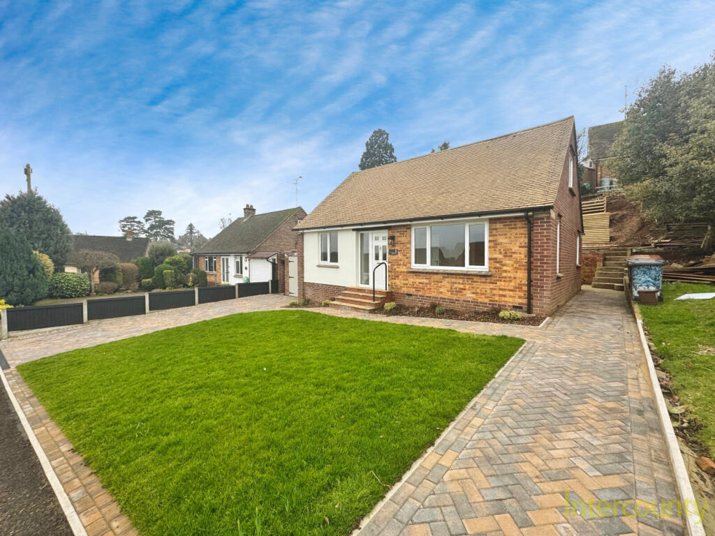 Main image of property: Lindsey Close, Bishop's Stortford, Hertfordshire, CM23