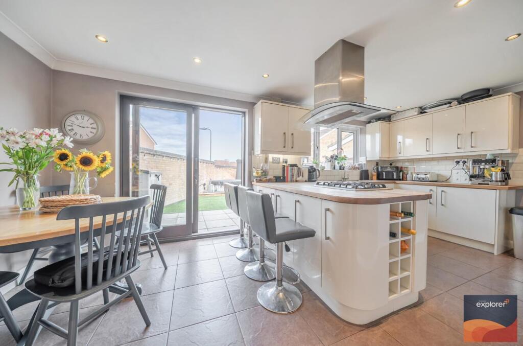 House in Reading - View 4