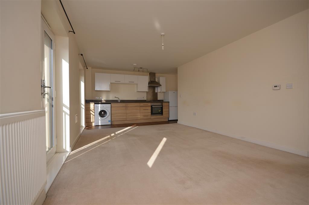 Apartment in Kettering, North Northamptonshire - View 5