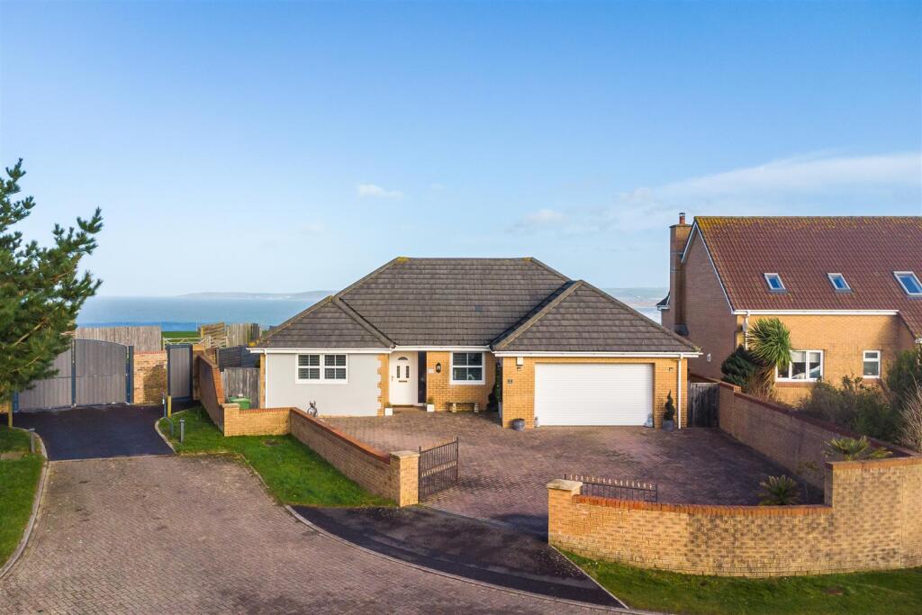 3-bed detached on 7, Tors View, Westward Ho, Bideford, £500,000