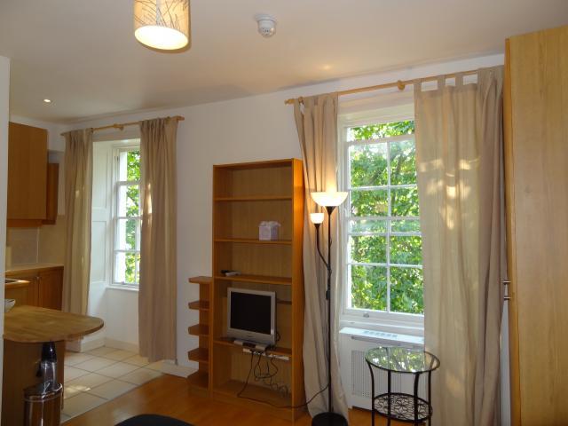 Apartment in London - View 2