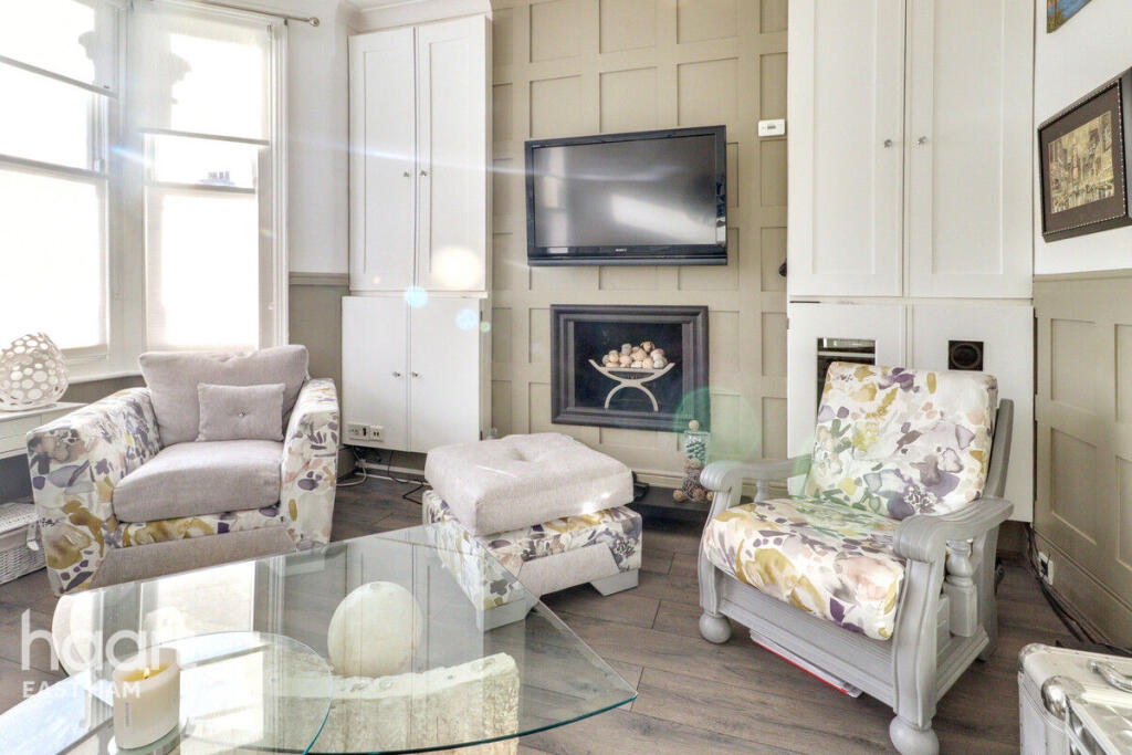 Main image of property: Kensington Avenue, London