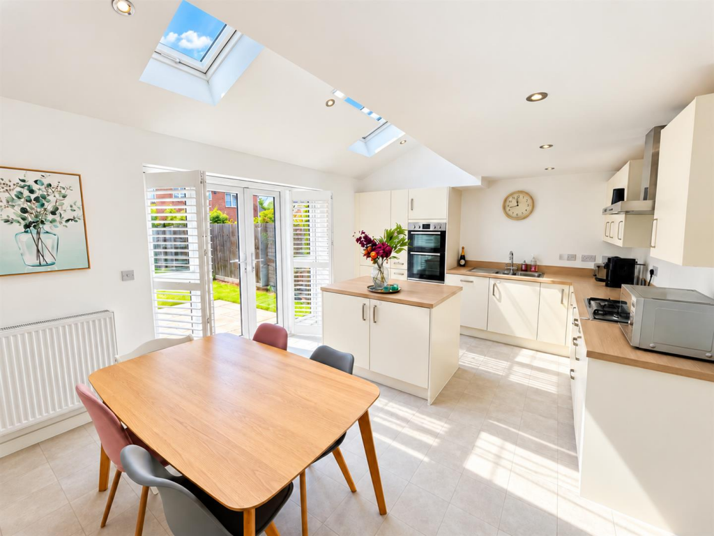 House in Peterborough - View 2