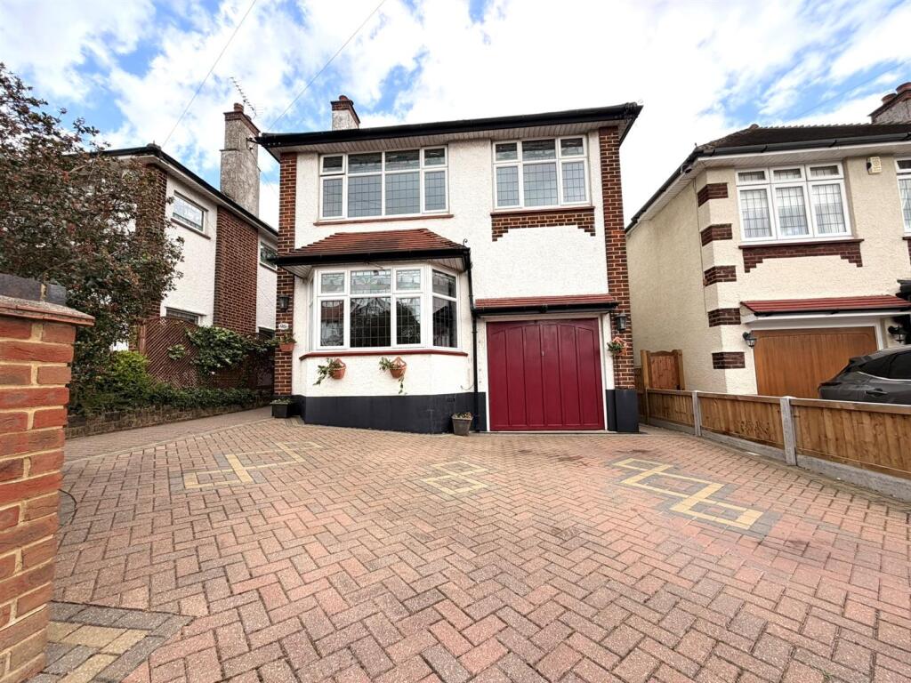 Main image of property: Tattersall Gardens, Leigh-On-Sea