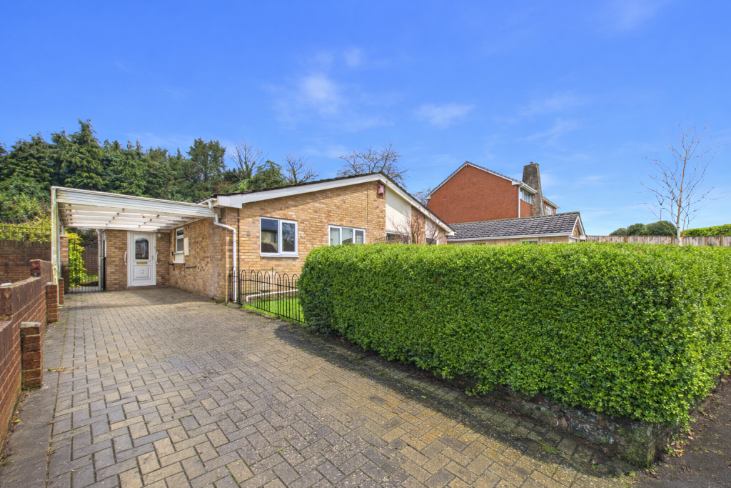 Main image of property: Hampshire Gardens, Coleford