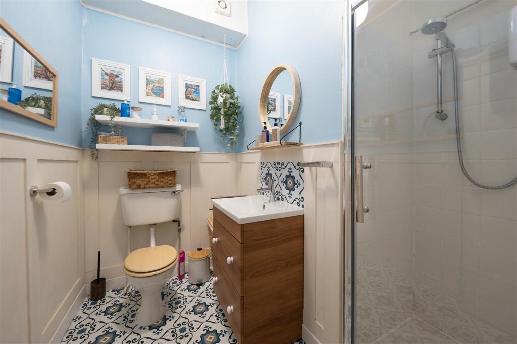 Apartment in Perth - More