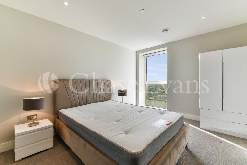 Apartment in London - View 5