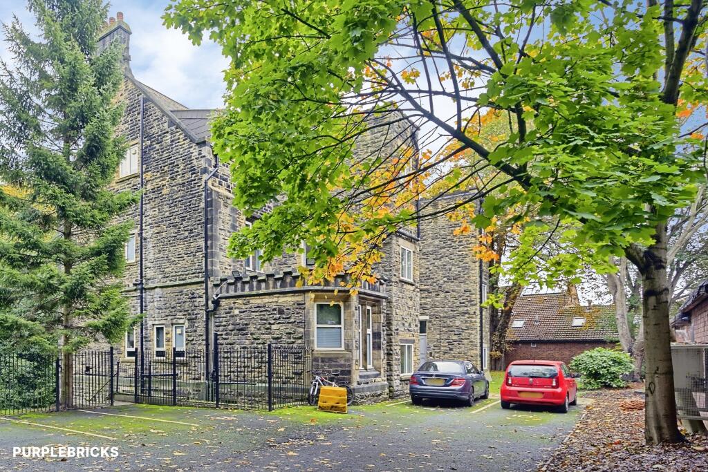 Chapeltown Road, Leeds, LS7