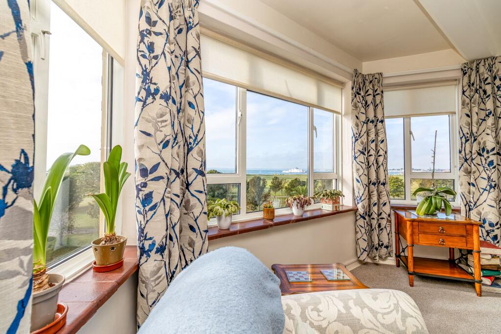 Main image of property: Clarence Parade, Queen's Keep Clarence Parade, PO5