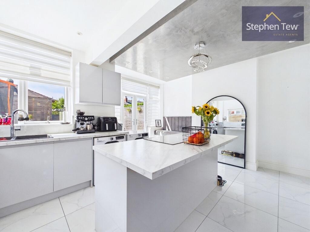 St. Leonards Road, Blackpool, FY3 photo 2