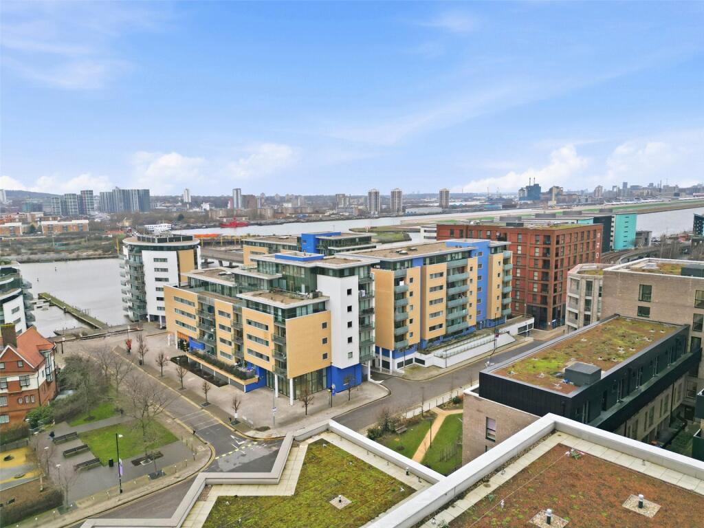 Apartment in London, Gallions Reach - View 2