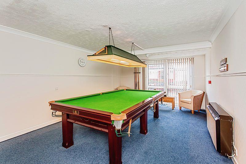 Apartment in Southend-on-Sea - View 2