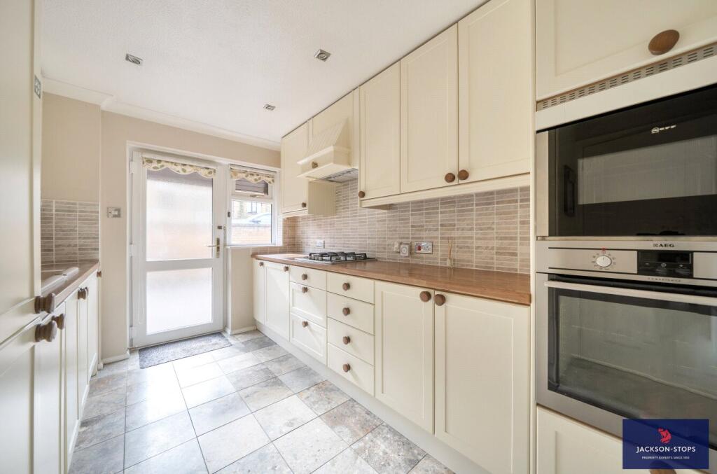 House in Northamptonshire, Brixworth - View 5