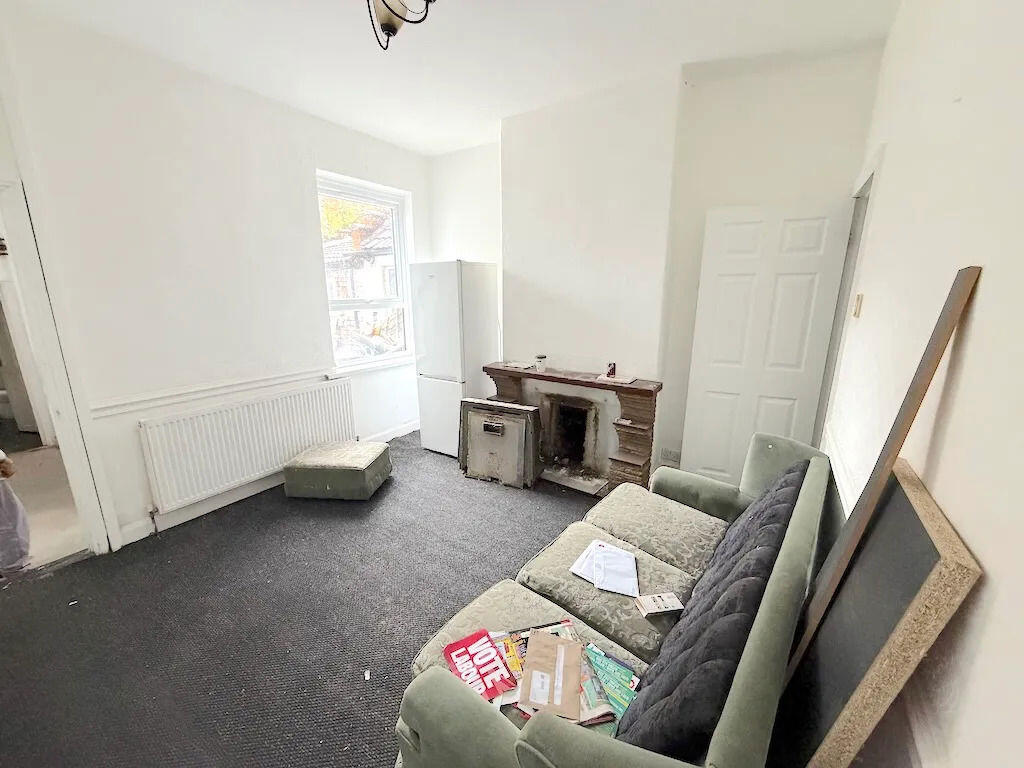 House in Sandwell, West Midlands - View 3