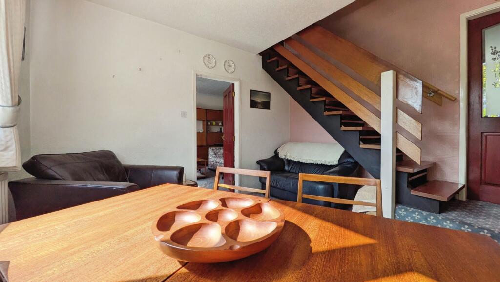 House in Oldham, Saddleworth - View 4